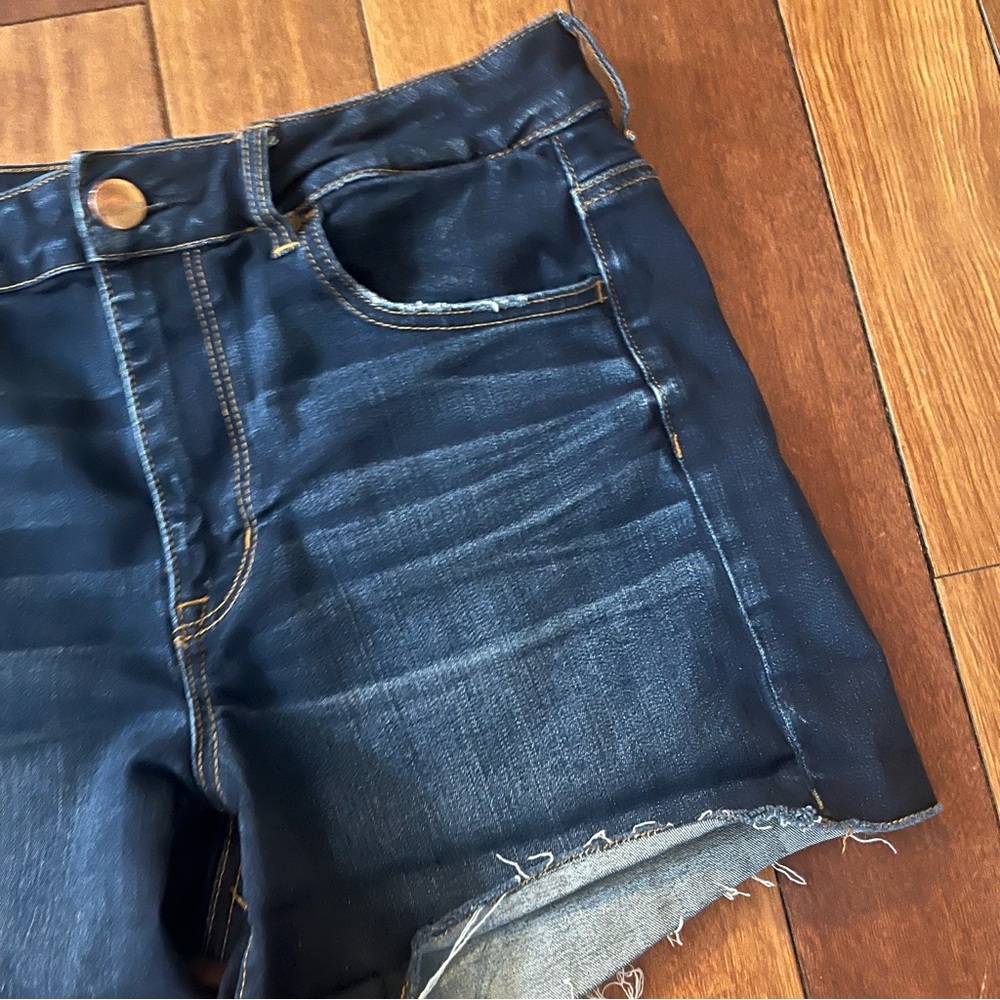 American Eagle Hi-Rise Shortie Denim Jean Shorts Medium Wash Size 12 - Picture 3 of 8
